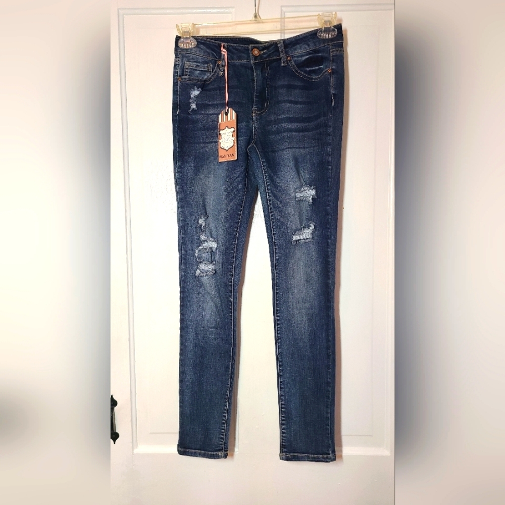 Wax Jeans Style # 90046 Dark Rinse Skinny Distressed